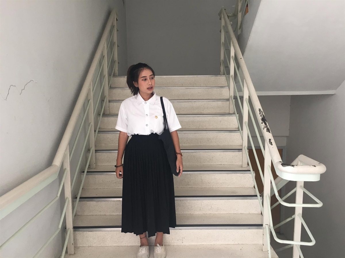 แพว · candid บันได มหาวิทยาลัย